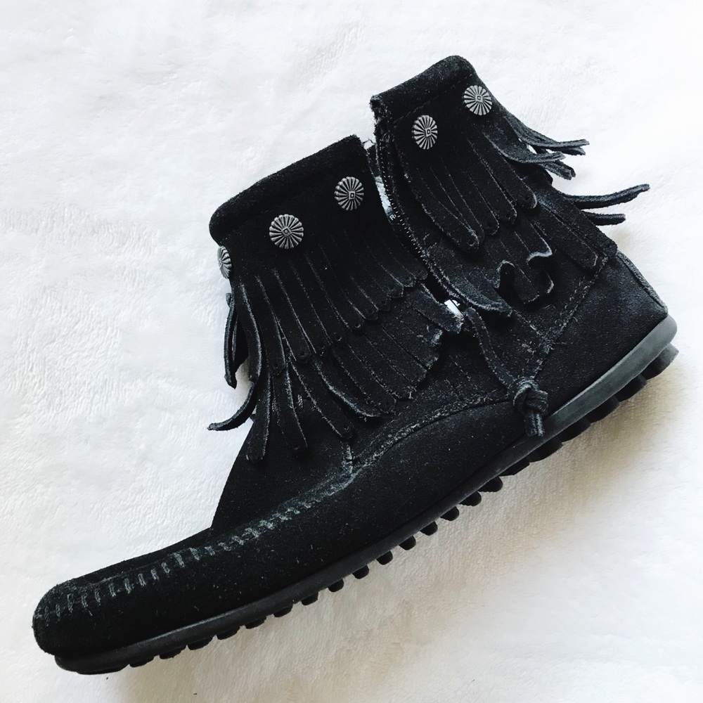 Black Minnietonka Fringe Booties